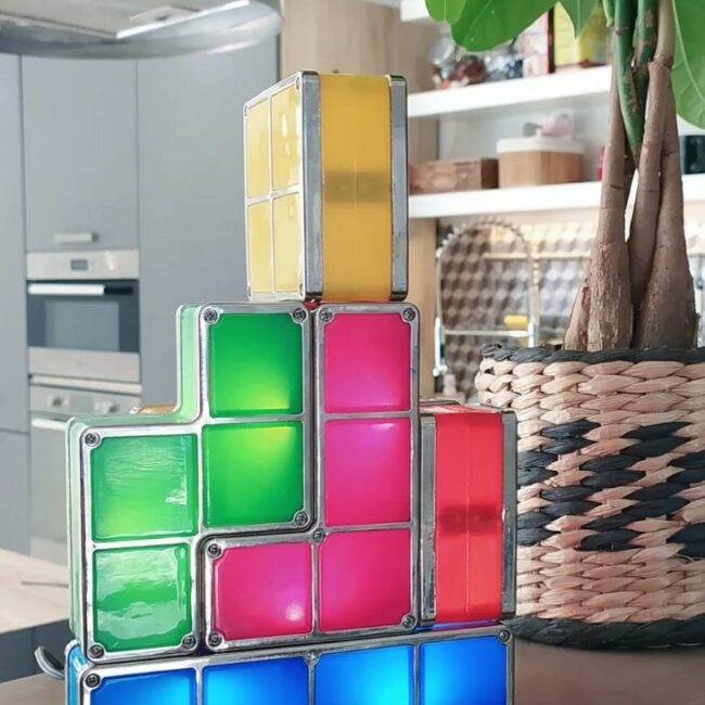 tetrs1 Lampe Tetris en décoration d'intérieur